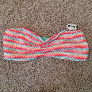 Victoria’s Secret Pink lace bra small